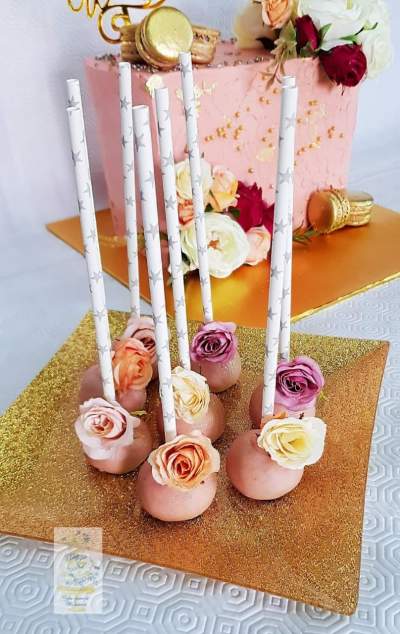 Wedding treats - Cake on Aster Vender