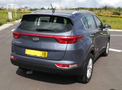 kia sportage 2.0 crdi - SUV Cars on Aster Vender