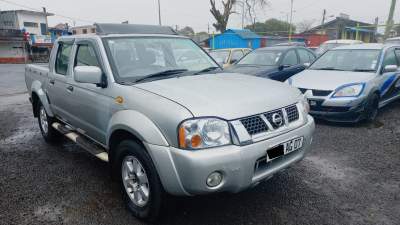 2x4 Nissan Hardbody Year 07  - Pickup trucks (4x4 & 4x2) on Aster Vender