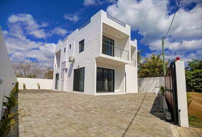 (Ref. MA7-307) Maison neuve en plein centre de Grand Baie - House on Aster Vender