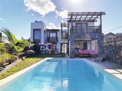 (Ref. MA7-470) Maison avec espace de vie lumineuse - House on Aster Vender