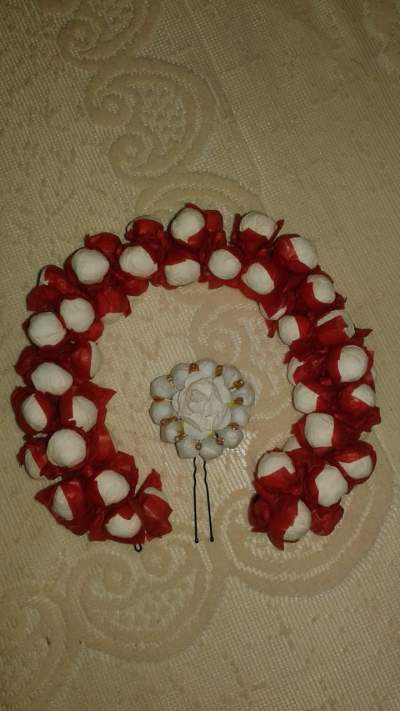 Hair gajra - Handmade