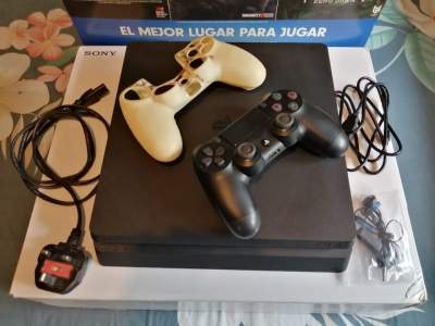 PLAYSTATION 4 - SLIM - 500GB - Other Indoor Sports & Games