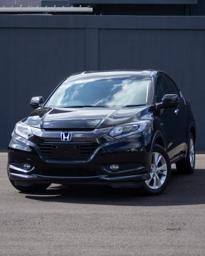 Honda Vezel Hybrid - SUV Cars