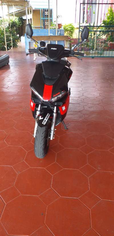 Scooter italjet - Scooters (above 50cc)