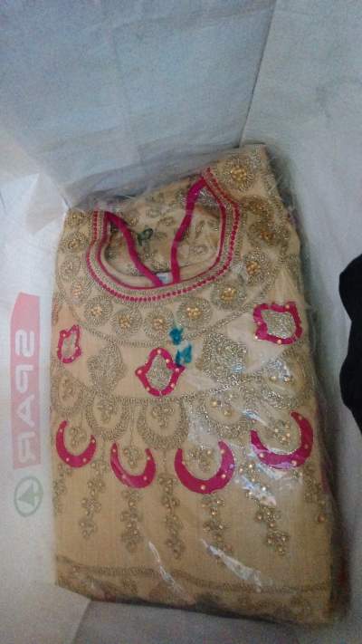 Grand destockage de vetement Lehenga choli,sari,kurti, robe, gown sell - Dresses (Women)