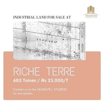 INDUSTRIAL LAND FOR SALE // TERRAIN A VENDRE - Land