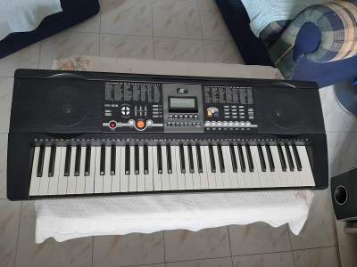 Electronic Piano - Electronic piano