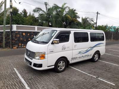 Nissan  Urvan 15 places - Passenger Van on Aster Vender