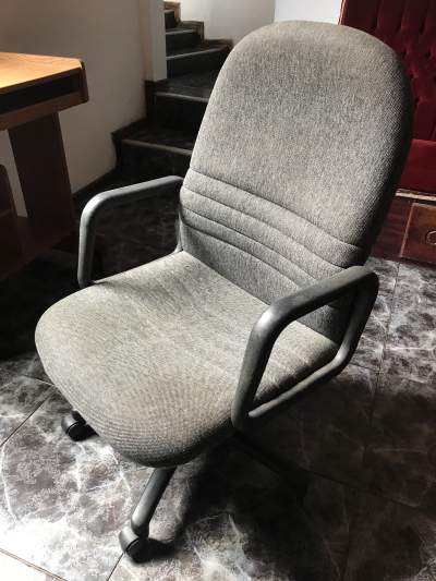 Comfortable Office Chairs - Desk chairs on Aster Vender