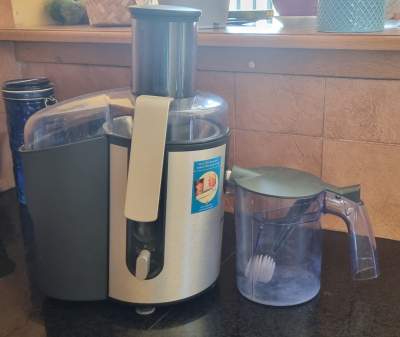 Philips Juicer - Kitchen appliances on Aster Vender