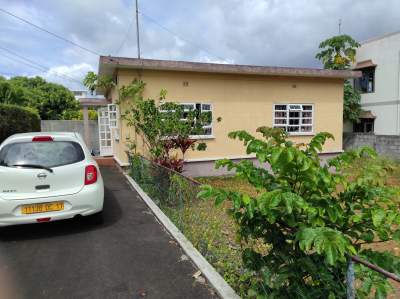 Maison Vacoas - House