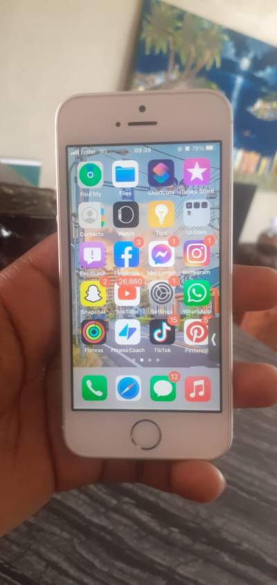 Iphone - iPhones on Aster Vender