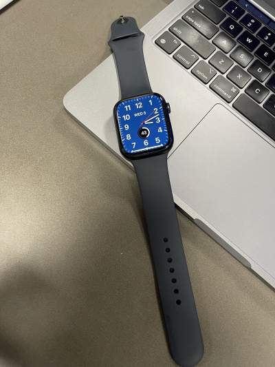 Apple Watch Serie 7 45mm Midnight Aluminum Case with Midnight Sport Ba - Smartwatch on Aster Vender