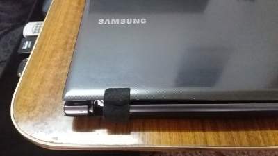 LAPTOP SAMSUNG CORE I5 RS 7900 AVEC UNE PROBLEME - Laptop on Aster Vender