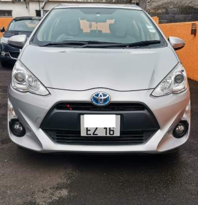 TOYOTA AQUA - Family Cars on Aster Vender