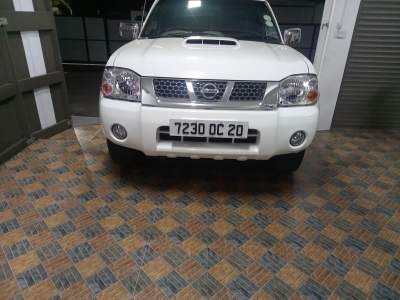 Nissan Np300 - Cargo Van (Delivery Van)