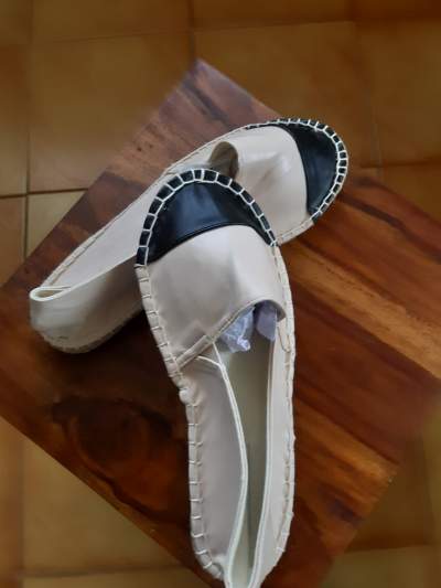 New shoe beige size 36/37 - Women's shoes (ballet, etc)
