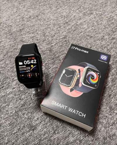 Iwo i7 pro max - Smartwatch on Aster Vender