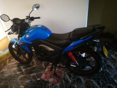 Haojue KA 150 cc - Serie AD - Roadsters