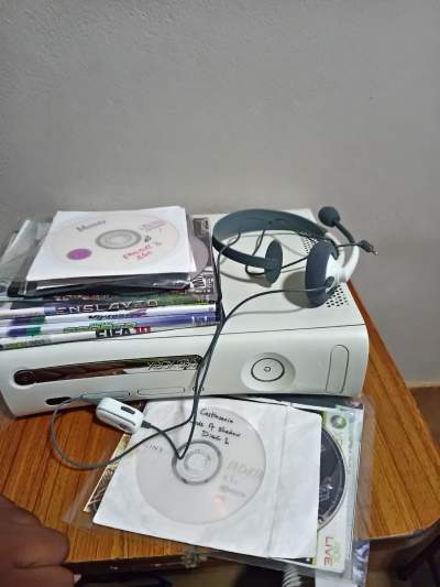 Xbox360 modified with kinect - All electronics products