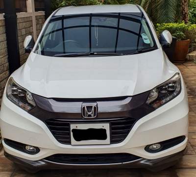 Honda Vezel - SUV Cars