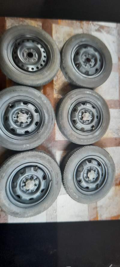 6 Toyota weel 13inch used  - Spare Parts on Aster Vender