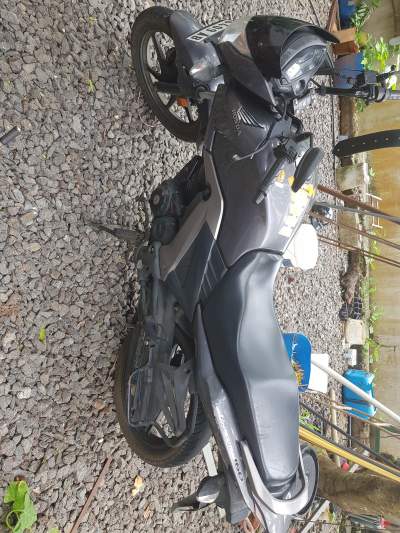 Honda  - Roadsters on Aster Vender