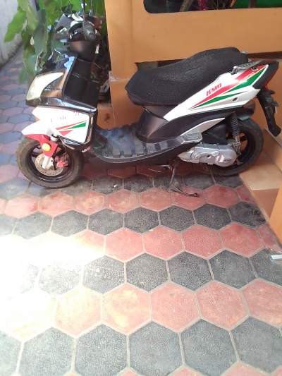 Scooter KMC 50CC Griddo - Scooters (upto 50cc) on Aster Vender