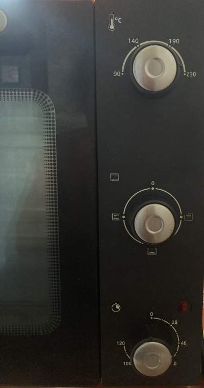 Oven/Four Valberg - Kitchen appliances