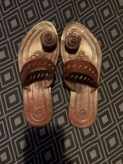 CHAMPAL - SIZE 40 - Slippers