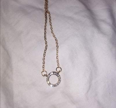 Round pendant chain - Necklaces