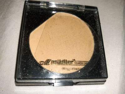 2 Eye Shadow & 1 Face Powder - Eye shadow on Aster Vender