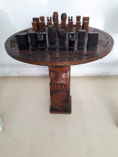 Jeu d'échec fait à la main en equateur - Creative crafts