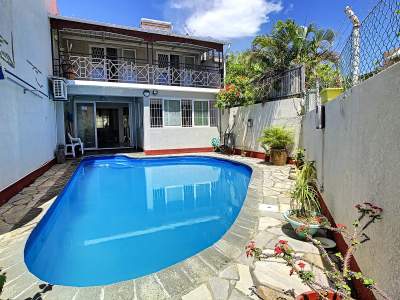 (Ref. MA7-MA7-634) Maison moderne avec piscine - House on Aster Vender