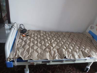 Medical bed & wheelchair - Other Medical equipment on Aster Vender