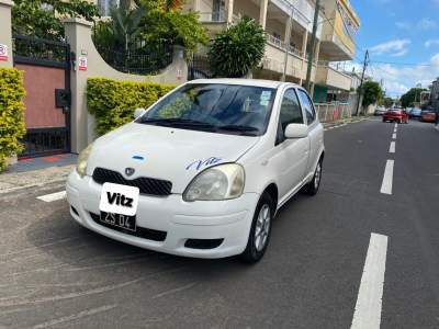 TOYOTA VITZ  YR 04 Automatic  - Family Cars