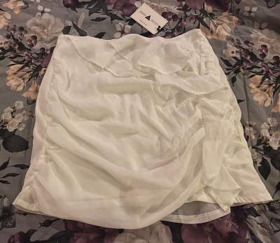 Skirt for sale - Skirt on Aster Vender