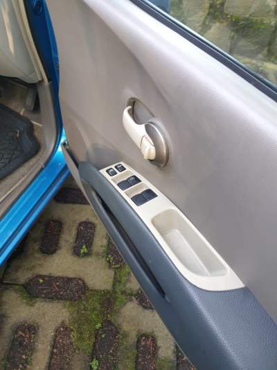 Nissan ak12 - Compact cars on Aster Vender