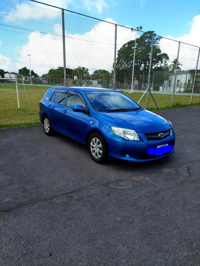 Car TOYOTA FIELDER 2009 - Family Cars