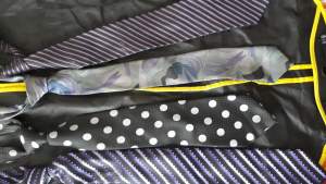 Costume Suit Full Set + 4 ties + Shoe best for MUN - Suits (Men) on Aster Vender