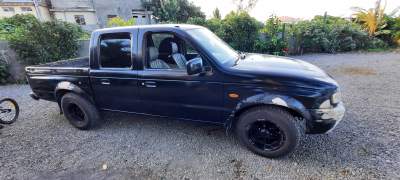 .. - Pickup trucks (4x4 & 4x2) on Aster Vender