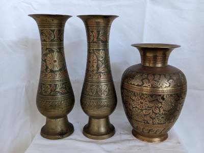 3 vases - Old stuff on Aster Vender