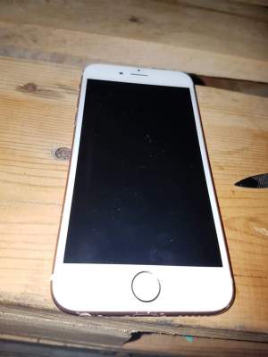 Iphone 6s rose gold - iPhones on Aster Vender