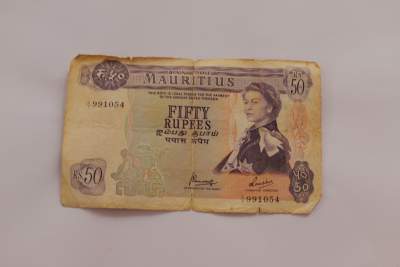 Old Mauritian Rs 50 - Banknotes on Aster Vender