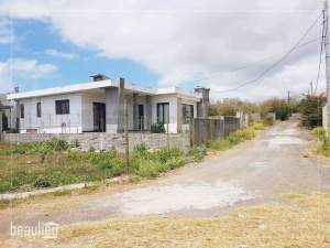  Residential land of 7 perches, Grand Baie  - Land on Aster Vender