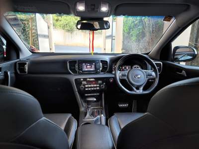 kia - SUV Cars on Aster Vender