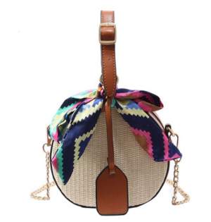 Handbag braided in straw with foulard  - Bags