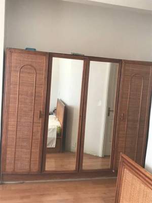 Armoire à 4 portes en bois + 2 miroirs à vendre - Bedroom Furnitures on Aster Vender