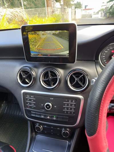 For Sale Mercedes-Benz - Luxury Cars on Aster Vender